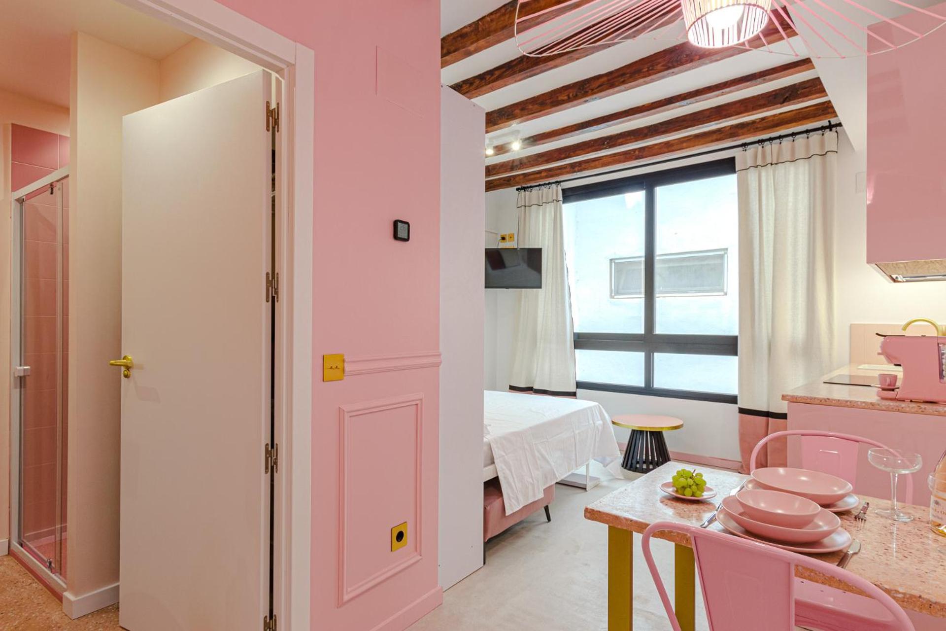 Glamorous Pink Studio In City Center Alicante Esterno foto
