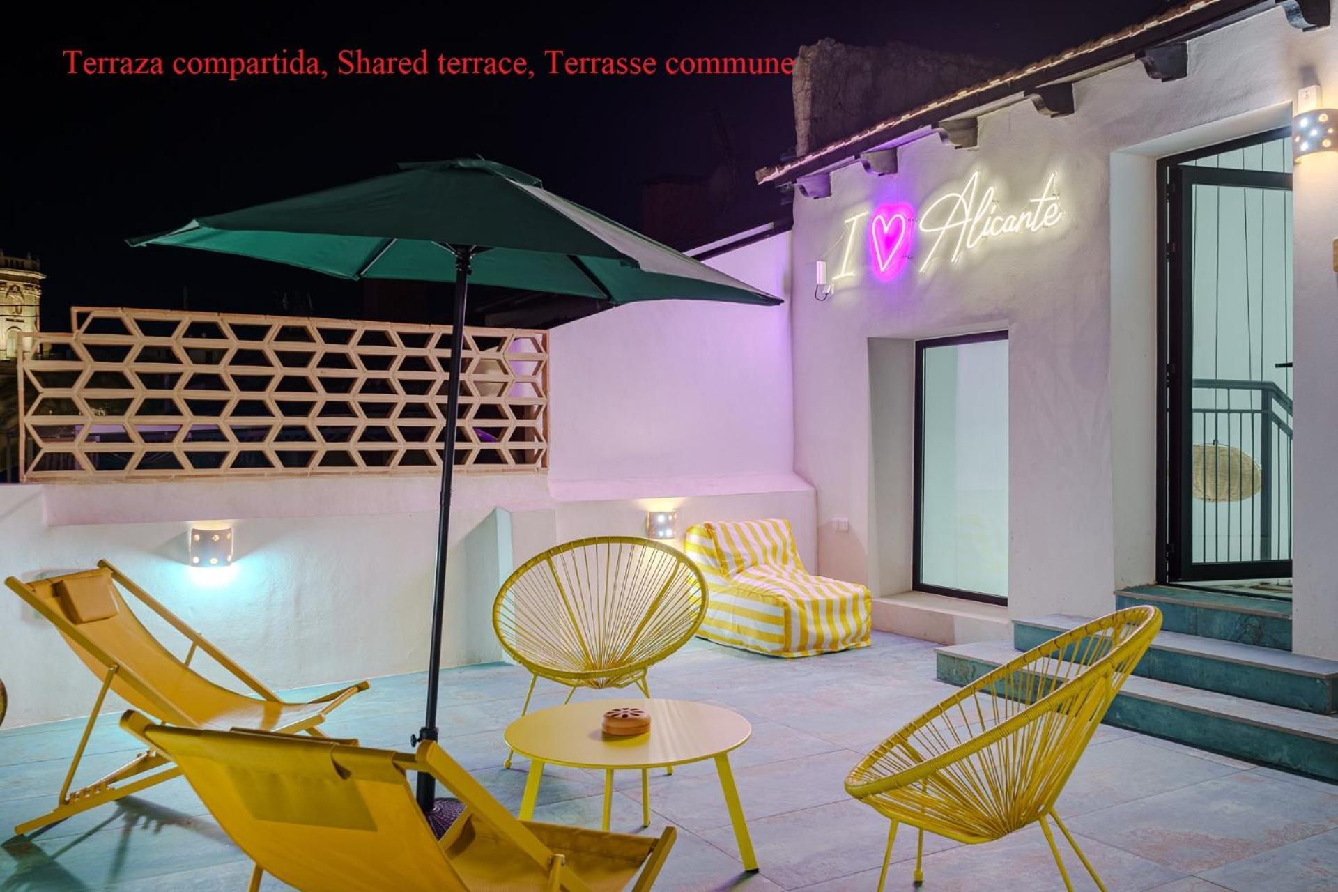Glamorous Pink Studio In City Center Alicante Esterno foto